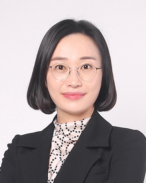 강민정님 증명사진